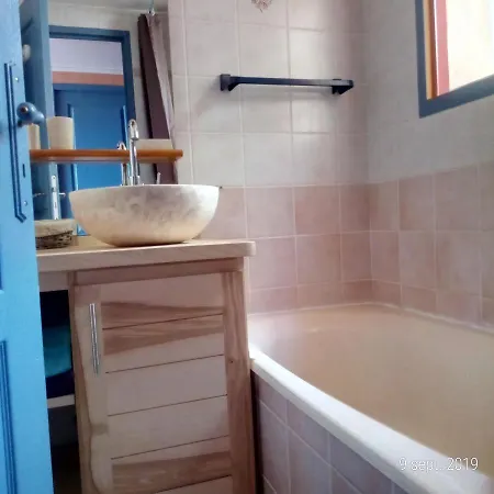 Les Hauts Du سانت كروا دي فيردون