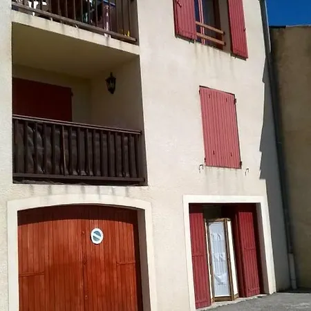 Les Hauts Du アパート